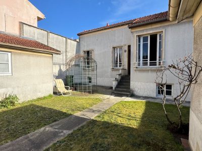 VILLEJUIF - Maison individuelle - Homme 80 ans