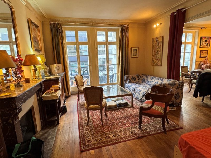 PARIS 7 – Saint-Do  –  Vente Nue-Pro  - H 72 ans  100 m² - Photo 1