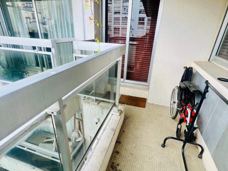 Rue de l'Université 2pièces occupé homme 81 ans - Photo 7