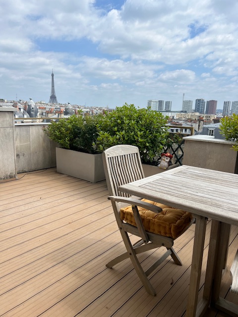 Jasmin 120m² + 58m² terrasses 10ème étage occupé 68 et 73