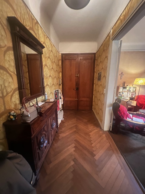 Place Rodin 75016, 7p 178m² occupé femme 87 ans