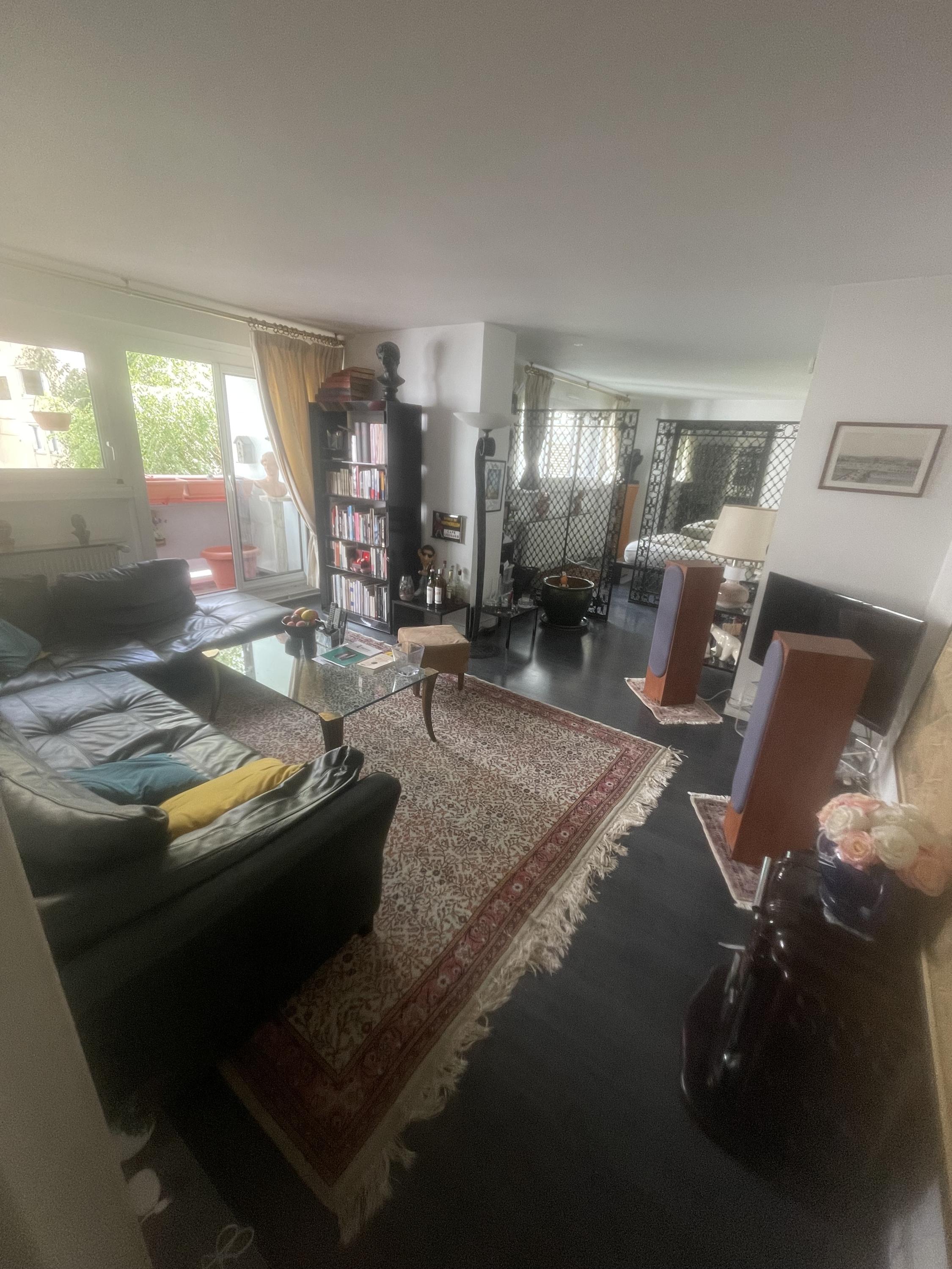 2p 50m²  avec piscine occupé homme 71 ans  Paris 15ème - Photo 5